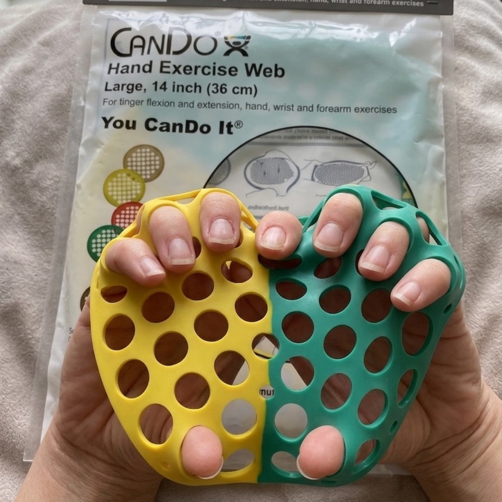 Large Hand Exercise Web - Green/Yellow